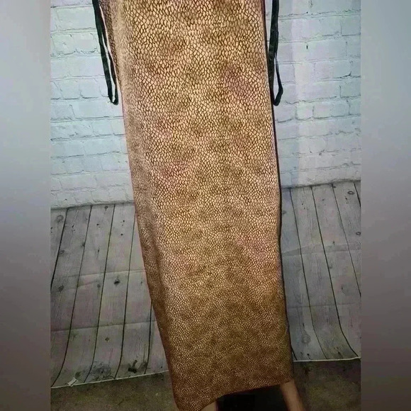 Virgo Women’s Brown Cheetah Print long dress size 14 - Picture 3 of 11